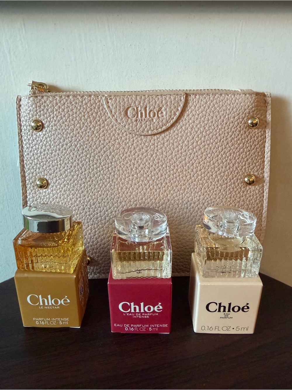 New 4 piece Chloe Beauty Set